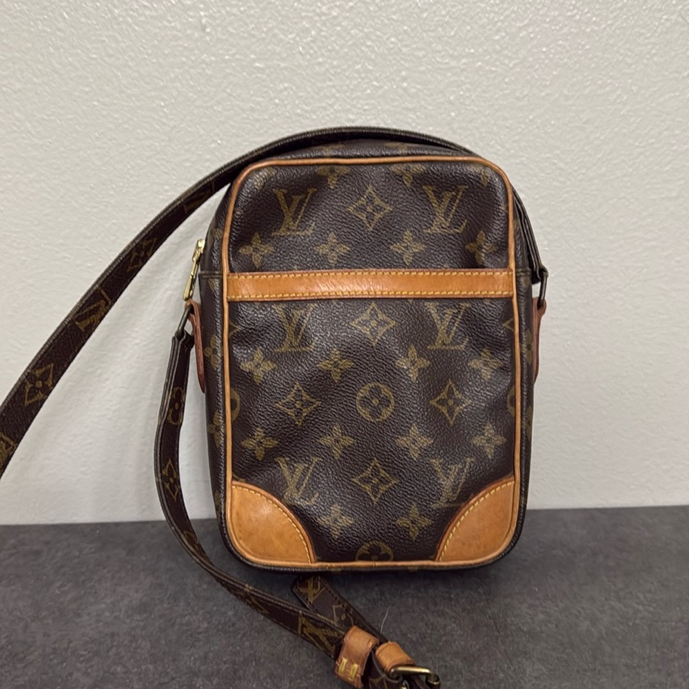 Preloved Louis Vuitton Danube JR 12092
